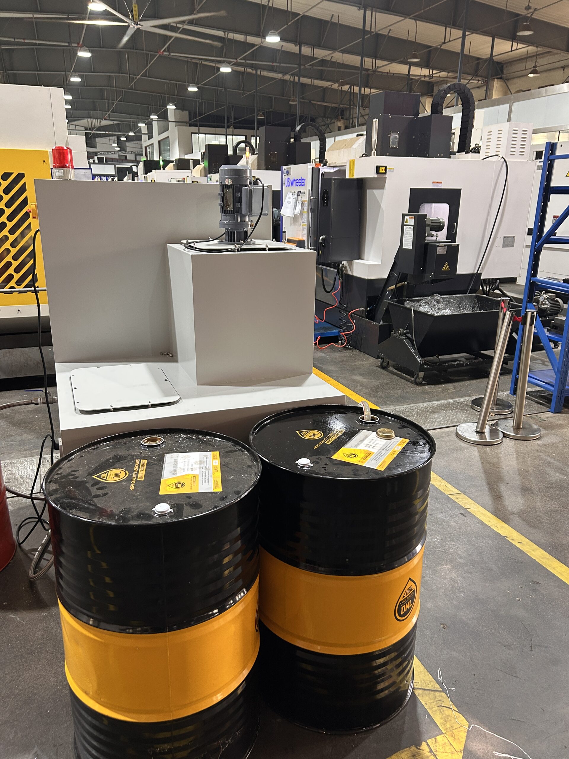 CS-255 Semi-Synthetic Cutting Fluid (Micro-Emulsion) - 图片 3